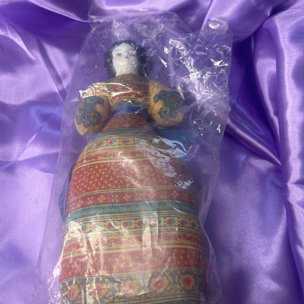 Vintage Avon Lavender Doll – Heirloom Sachet – Sealed, Made in Taiwan